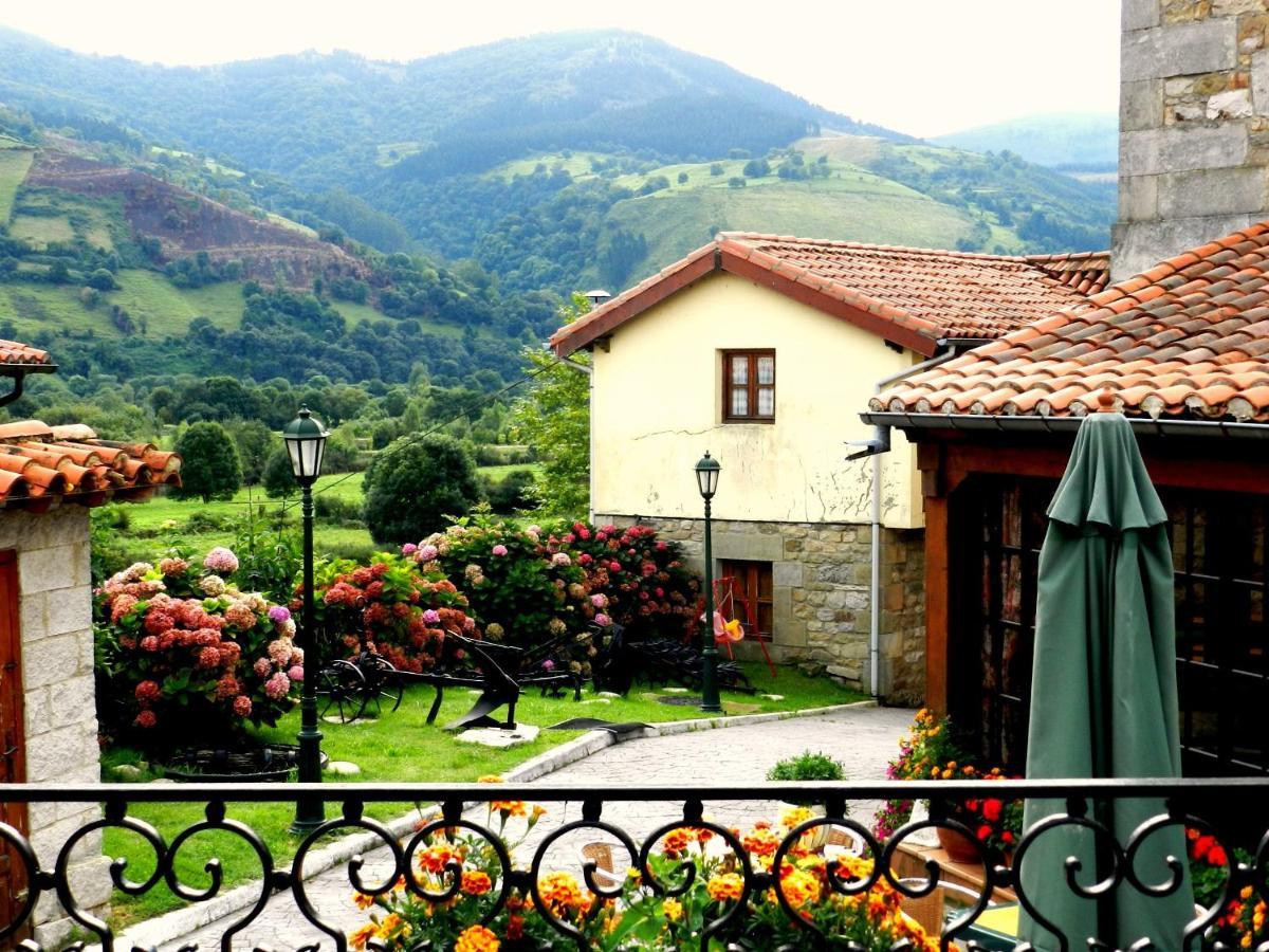 Hotel Posada Del Pas Ontaneda Exteriör bild
